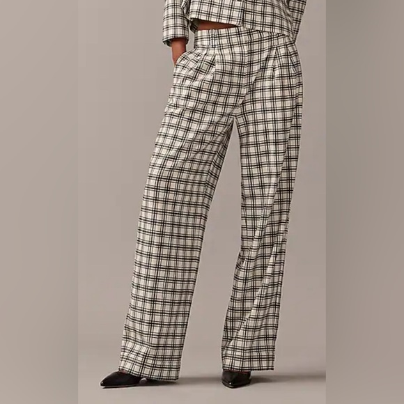 NWT JCrew Collection wide-leg essential pant in plaid Italian city wool blend - Picture 3 of 9